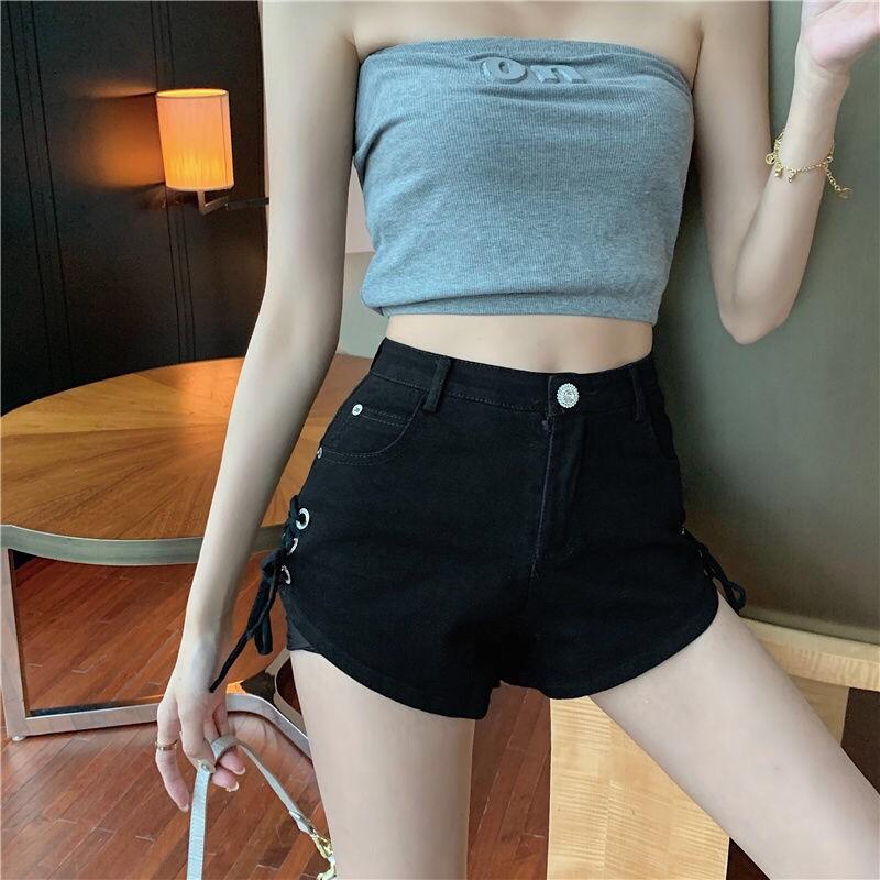 Quần đùi kaki đan dây hai bên sexy tôn vòng 3