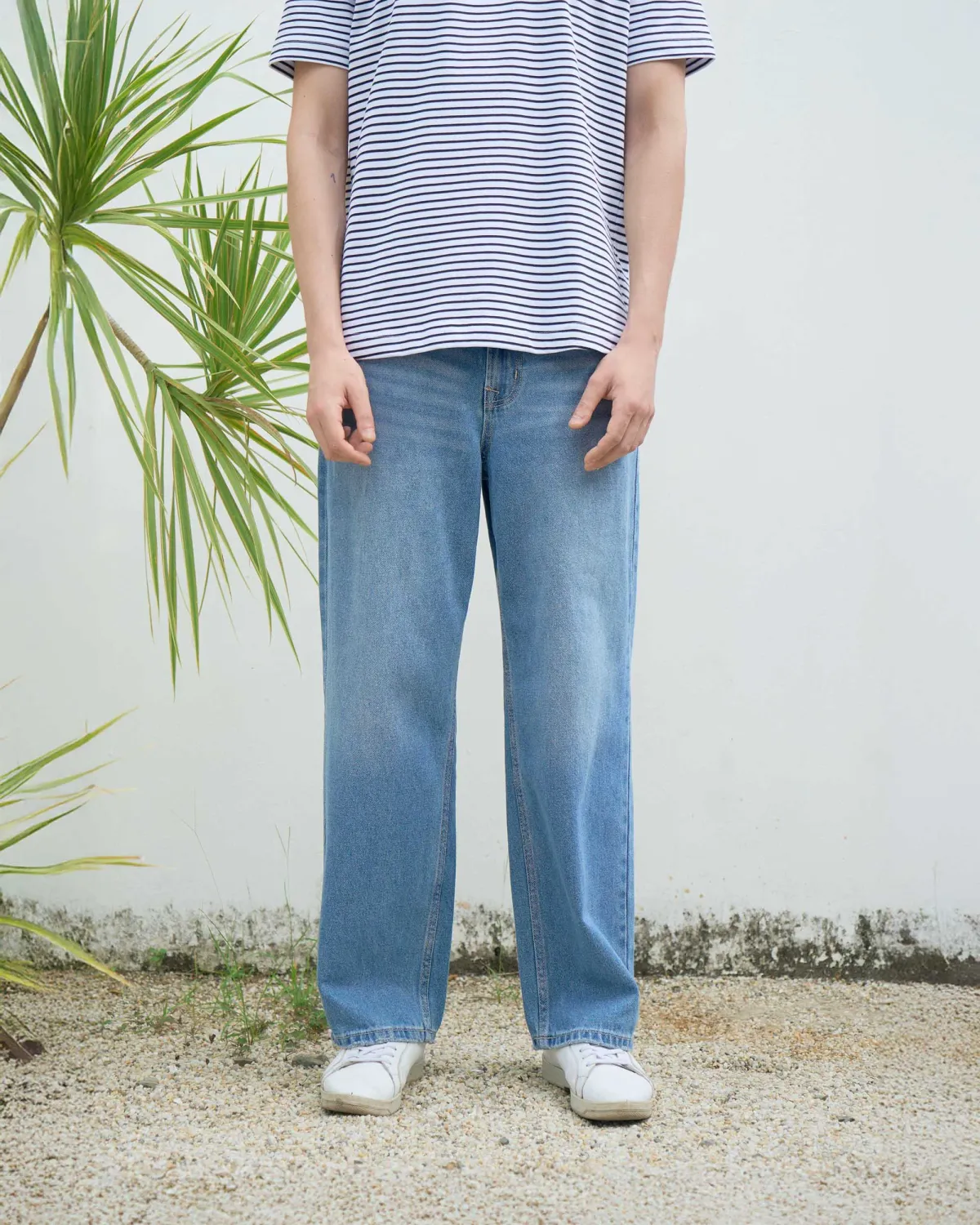 Quần jean nam ống suông nhãn vải Form straight - RT 10S25DPA008 | ROUTINE CÀ MAU