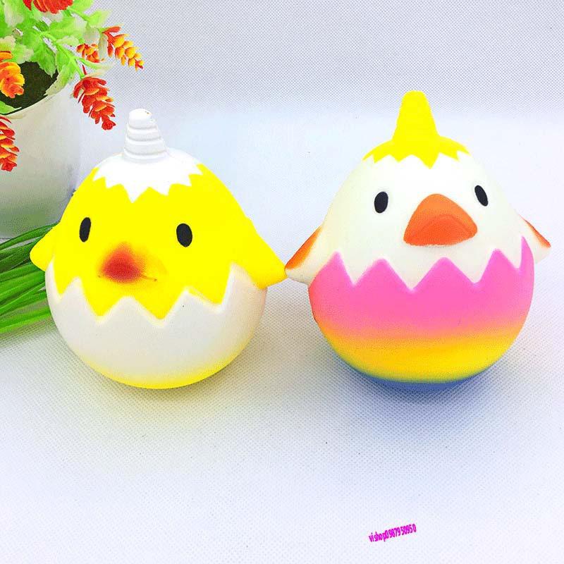 ĐỒ CHƠI SQUISHY GÀ CON TRONG TRỨNG 1 SỪNG