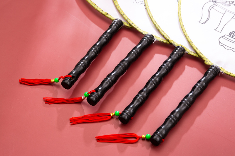 10c Quạt vải lụa tròn tự tô có in hình 24 cm cho bé tô màu, quạt tròn tự trang trí nhiều mẫu
