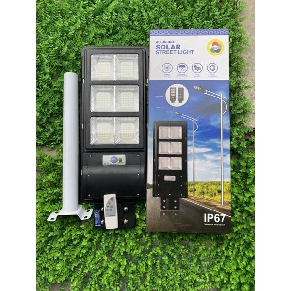 Đèn năng lượng mặt trời liền thể,tặng kèm bộ cán,ốc vít nở,điều khiển từ xa