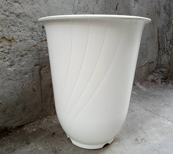 Chậu Nhựa, Chậu Dáng Xoăn Màu Trắng