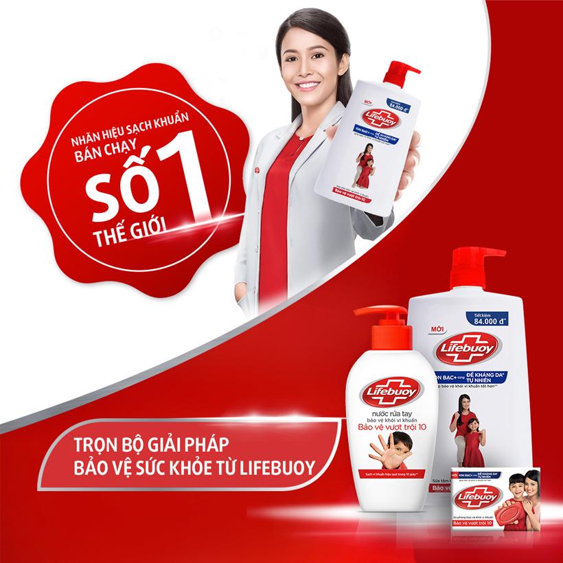 Combo Sữa Tắm Lifebuoy Sạch Khuẩn Bảo Vệ Khỏi 99.9% Vi Khuẩn Chứa Ion Bạc+ Hỗ Trợ Cùng Đề Kháng Da Tự Nhiên Chai 1KG + Túi 800G