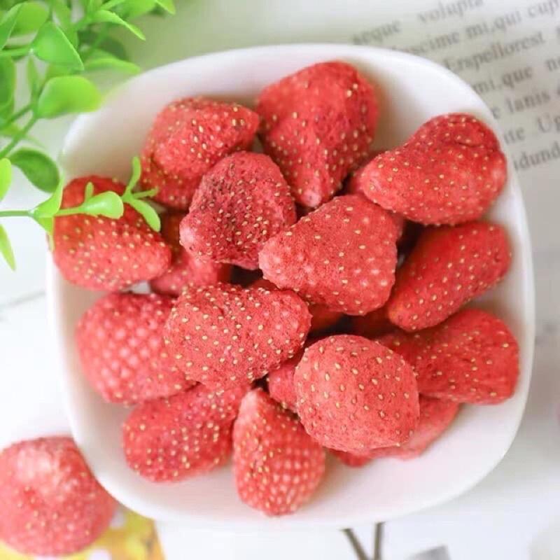 Dâu tây sấy giòn 100gr