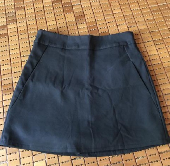 chân váy chữ A trơn xinh xắn có quần  trong thời trang cho nữ