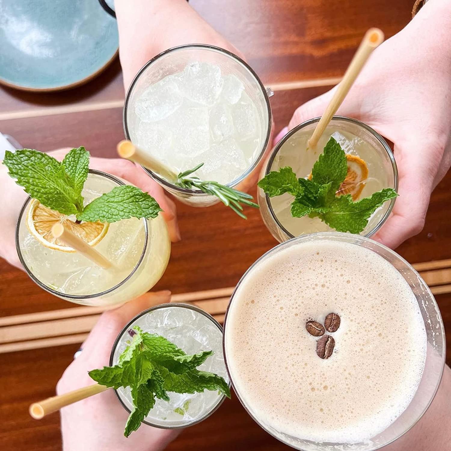 Ống hút cỏ bàng