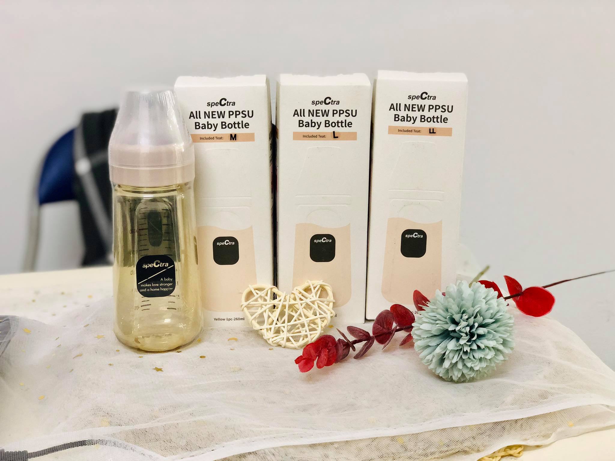 Bình sữa PPSU cổ rộng Spectra 160 ml, thân bìn màu vàng