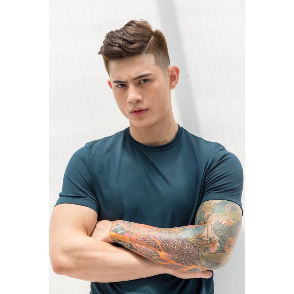 Áo thun trơn thương hiệu Americus Gosani kiểu dáng đơn giản phom body fit