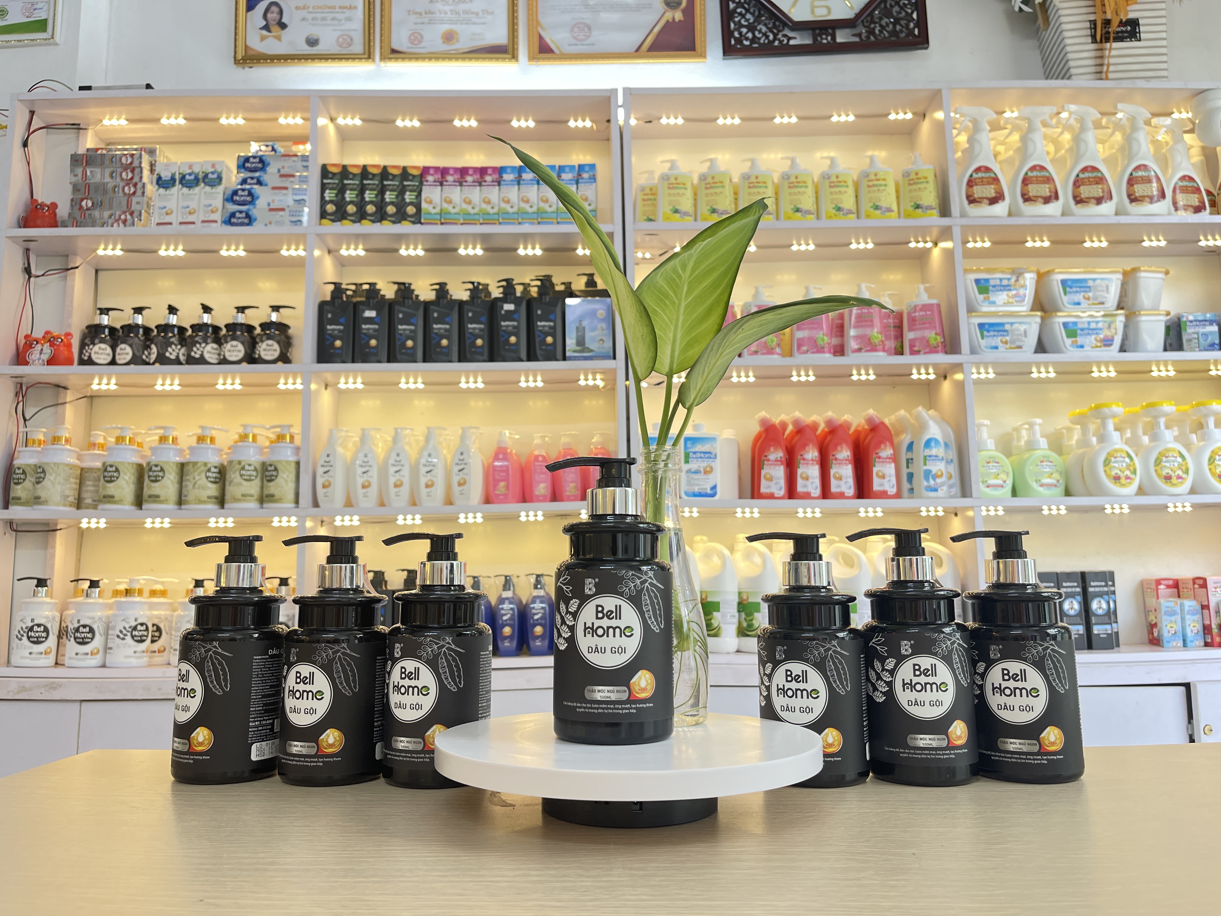 Dầu Gội Công Nghệ Sinh Học Bell Home Thảo Dược Ngủ Ngon 500ML
