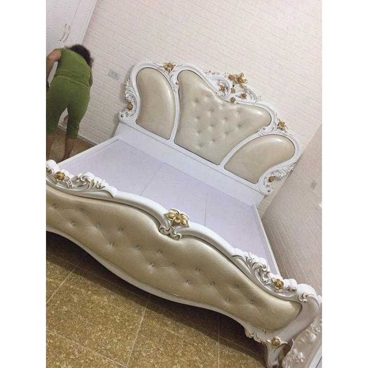 Giường ngủ tân cổ điển
