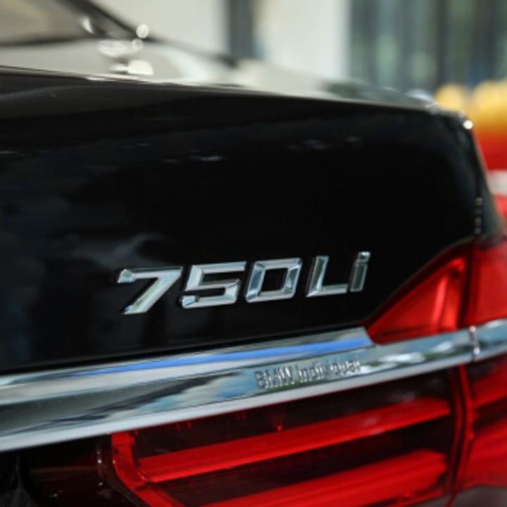 Decal tem chữ inox 730LI, 740LI và 750LI dán xe ô tô BMW