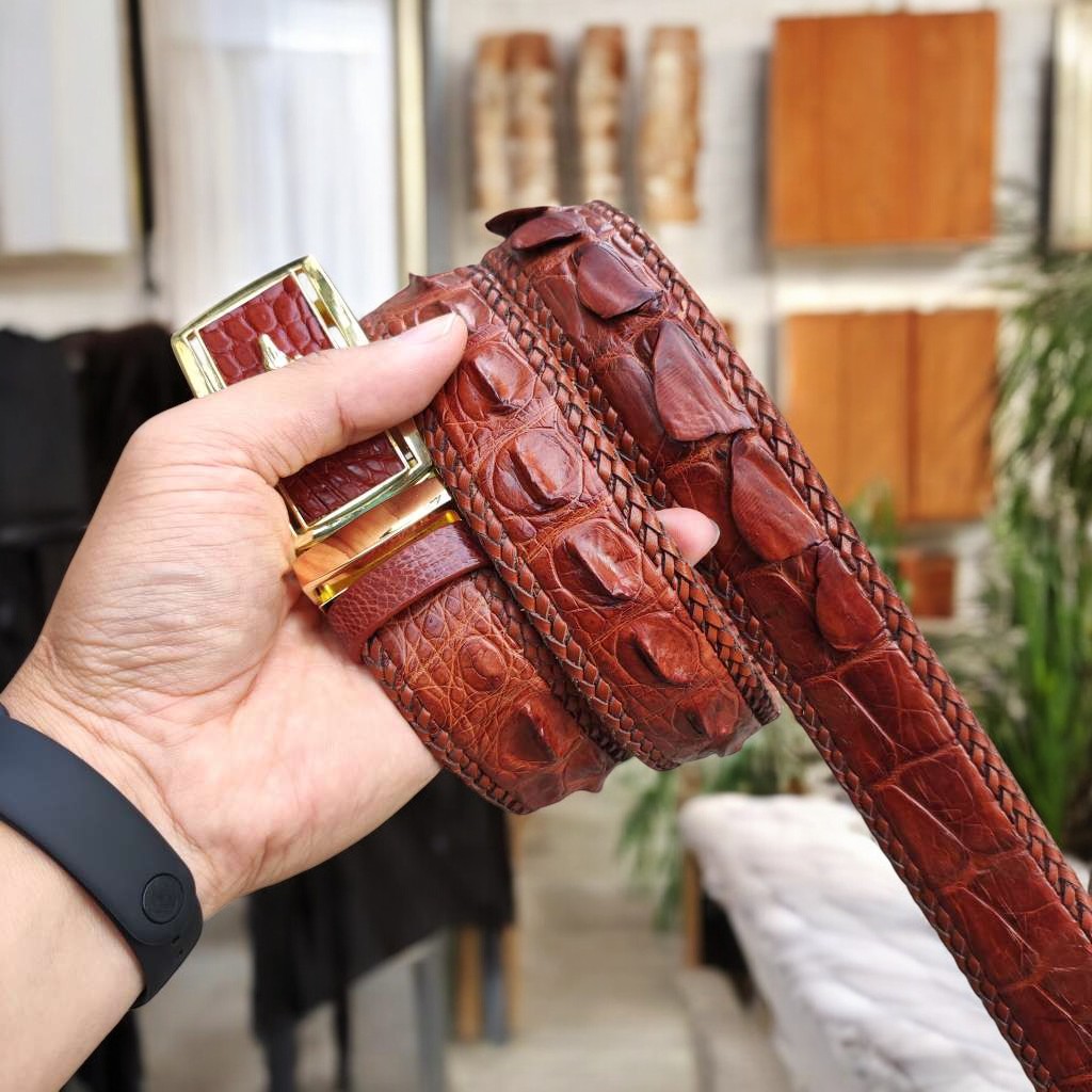 Nịt Da Cá Sấu Gai Liền Đan Viền Thủ Công N33ND2 (mặt vàng)