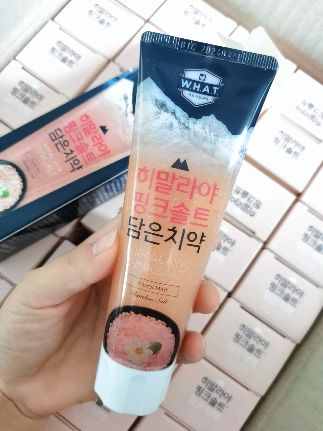 Kem đánh răng Bamboo Salt muối hồng Himalaya hương hoa bạc hà 100g