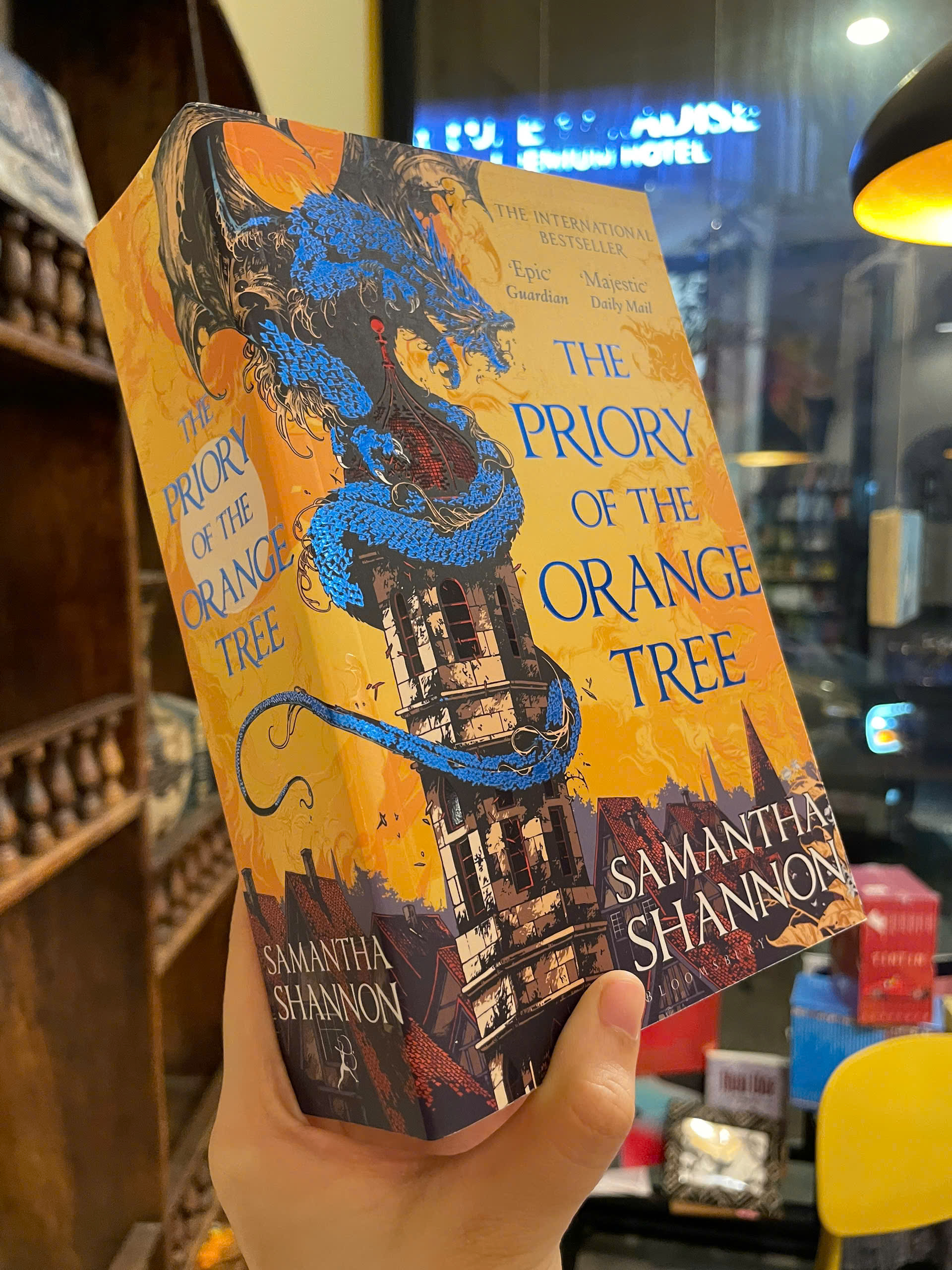 Sách - The Priory of the Orange Tree by Samantha Shannon (Book #1 from series The Roots of Chaos)