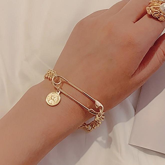 Vòng Tay Hợp Kim Mặt Hình Đồng Xu Phong Cách Cổ Điển