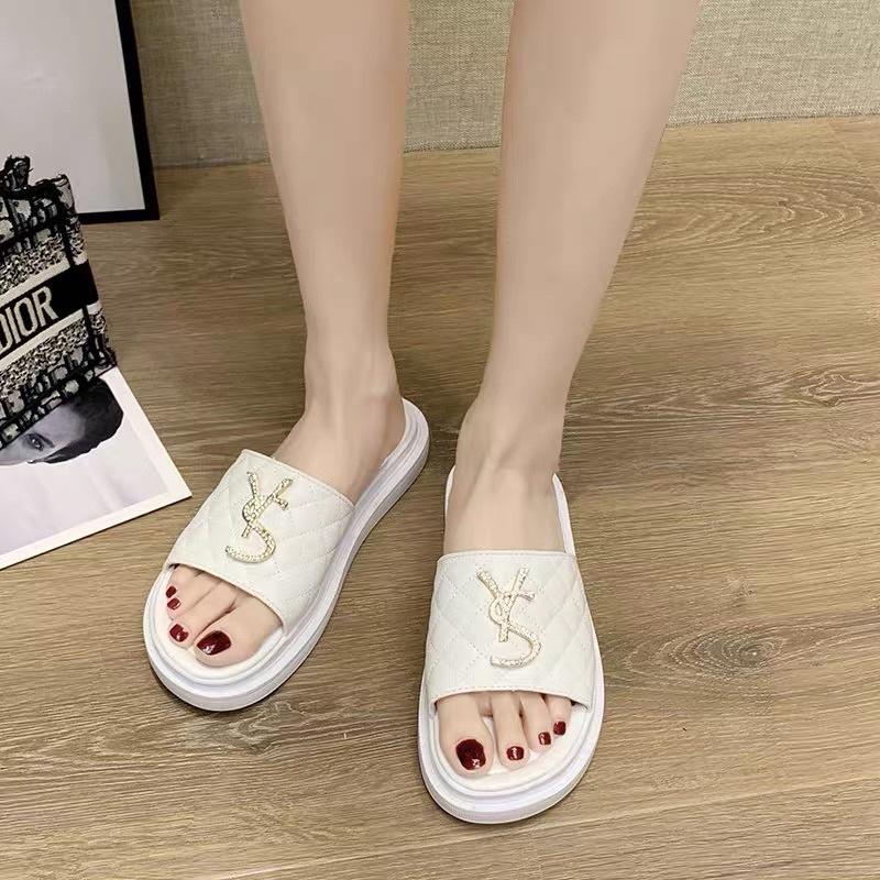 Dép nữ, dép bánh mì quai ngang gắn chữ Ys siêu xinh đi bao êm chân
