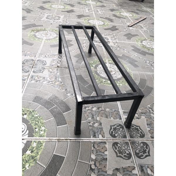 Kệ kê chậu dài 80cm cao15cm rộng 25cm. Hộp thép 2x2cm