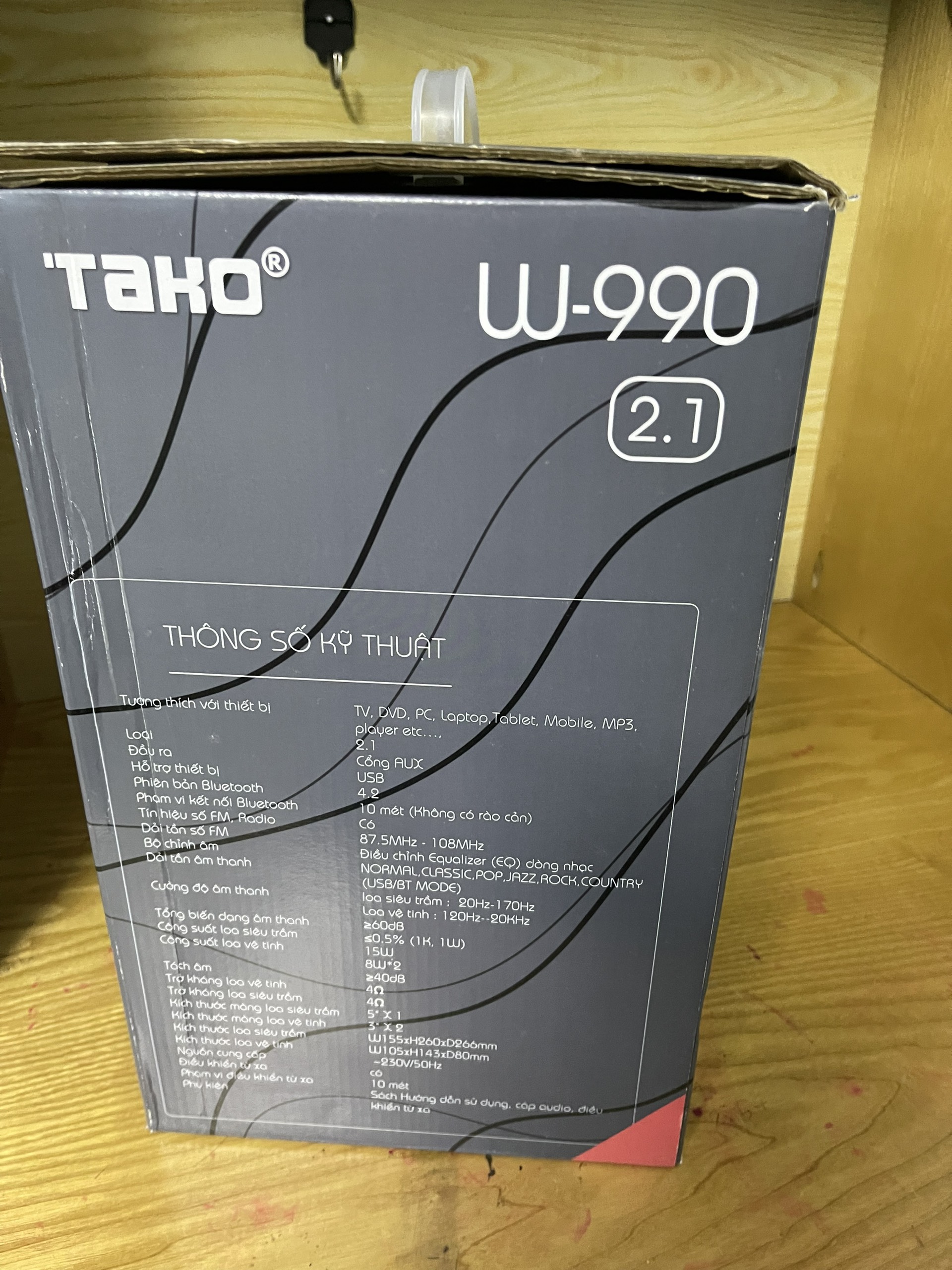 Loa vi tính, bluetooth TAKO W-990 để bàn, bass siêu trầm, có điều khiển. chất lượng âm thanh tốt, âm thanh lớn. Thích hợp nghe nhạc, học tập, giải trí karaoke