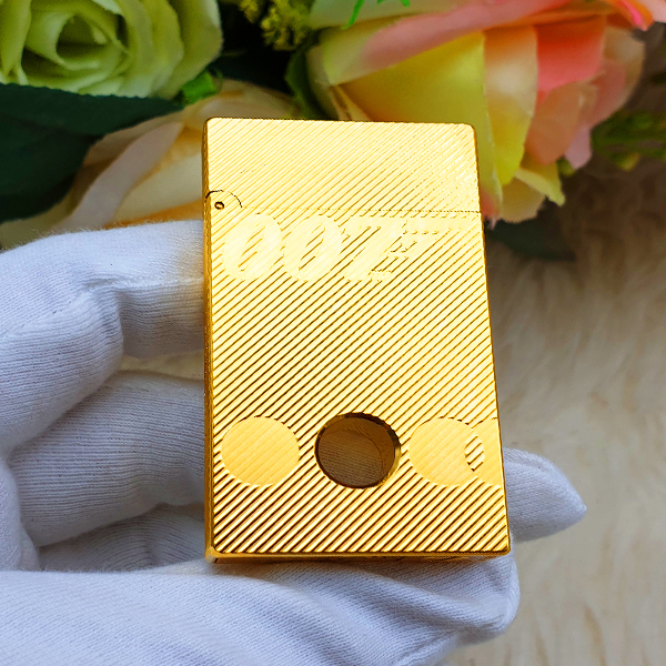 Vỏ Hột Quẹt Bật Lửa Upon Điệp Viên 007 Xọc Chéo DX15V Màu Vàng - Dùng Xăng Bấc Đá Cao Cấp