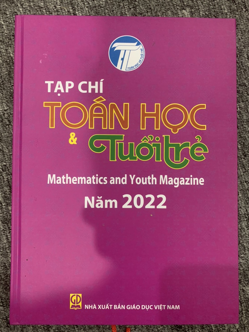 Tạp chí toán học tuổi trẻ năm 2022,