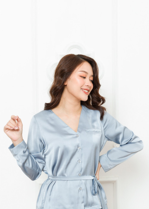 Đồ ngủ mặc nhà nhà nữ Freedy Bộ dài tay lụa ngọc trai xanh thắt đai