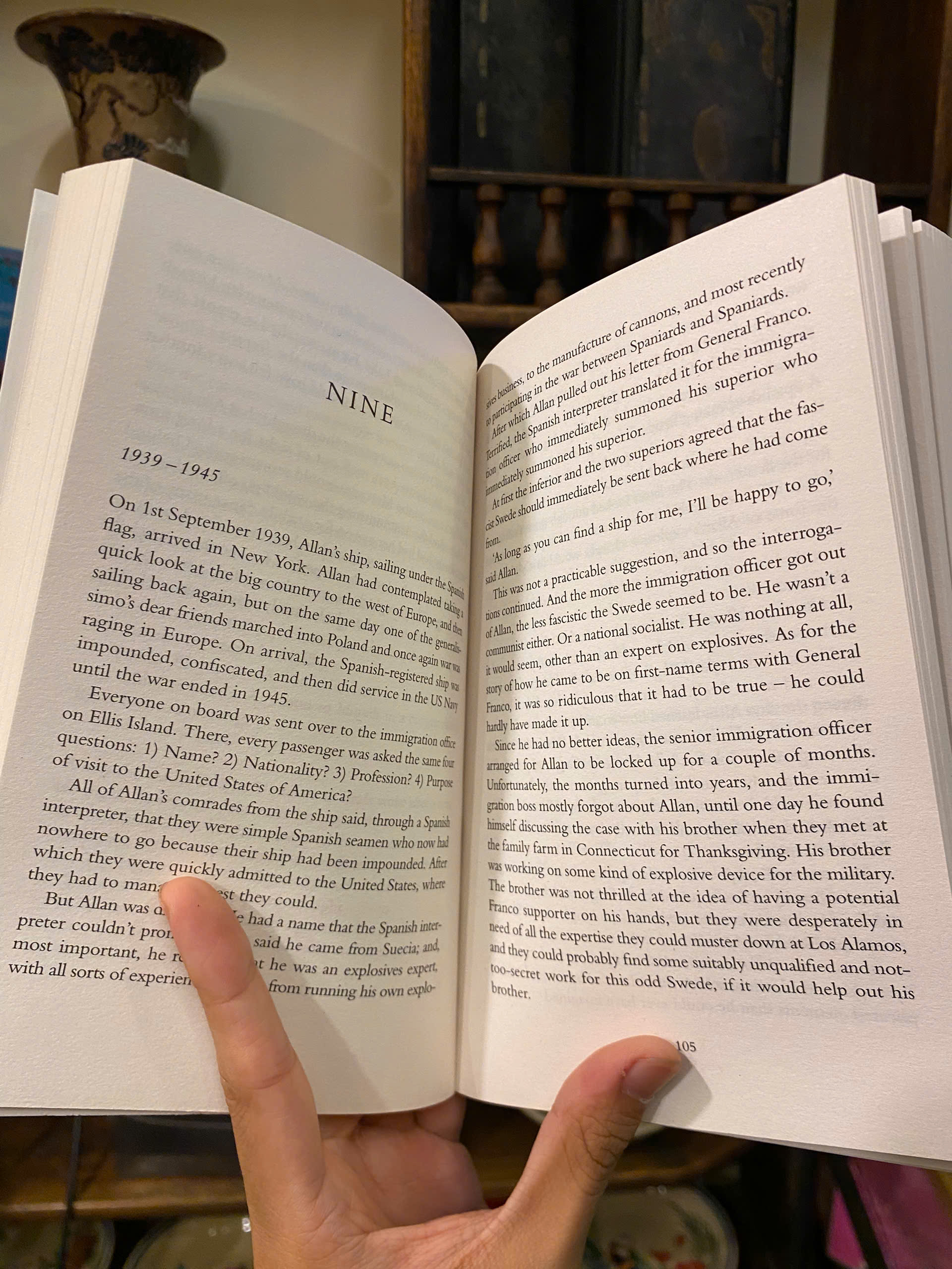 Sách - The Hundred-Year-Old Man Who Climbed Out of the Window and Disappeared by Jonas Jonasson