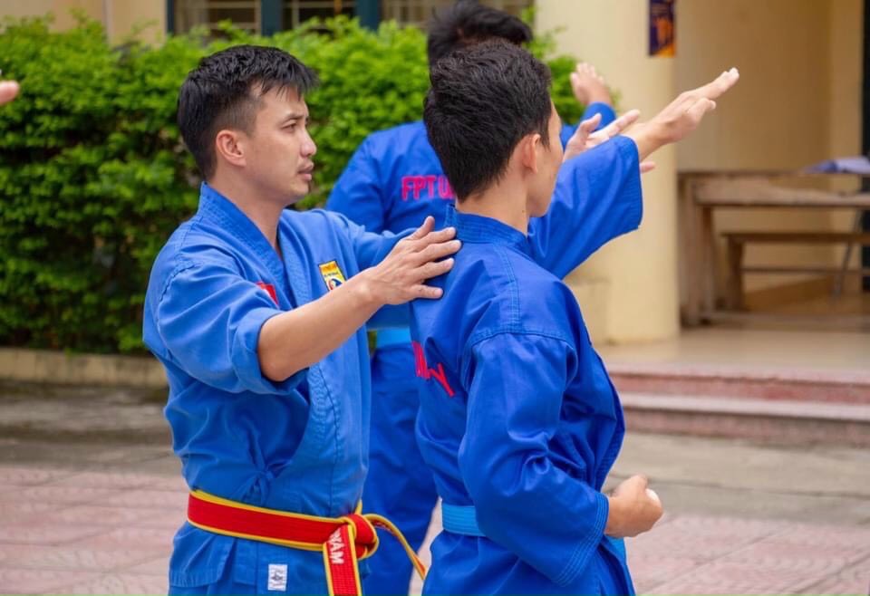 Khóa Học Video Online VOVINAM Việt Võ Đạo Trình Độ 1 - Trung Tâm Chăm Sóc Sức Khỏe VMC