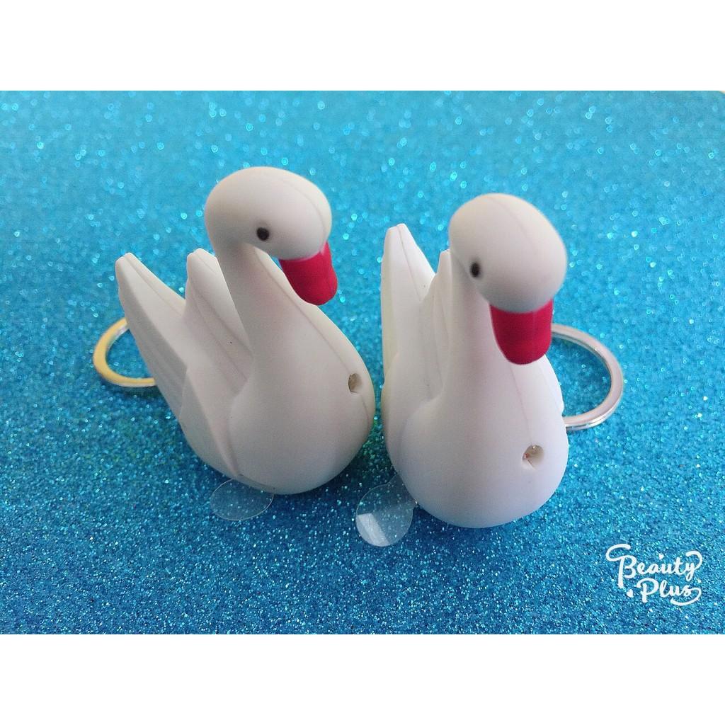 Móc khóa thiên nga  phát sáng mã QHC99 H8 in 1