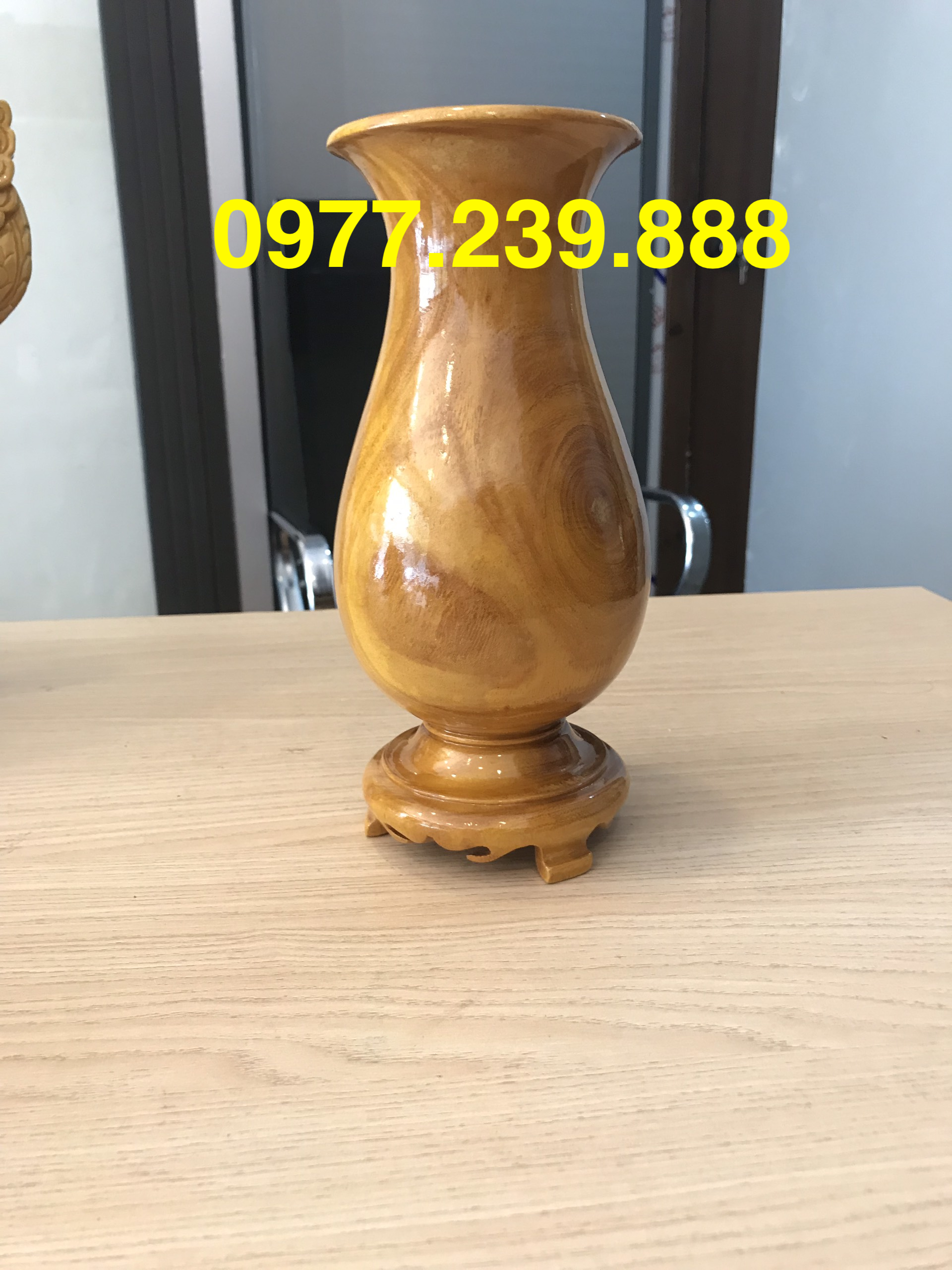 Lọ hoa bằng gỗ mít