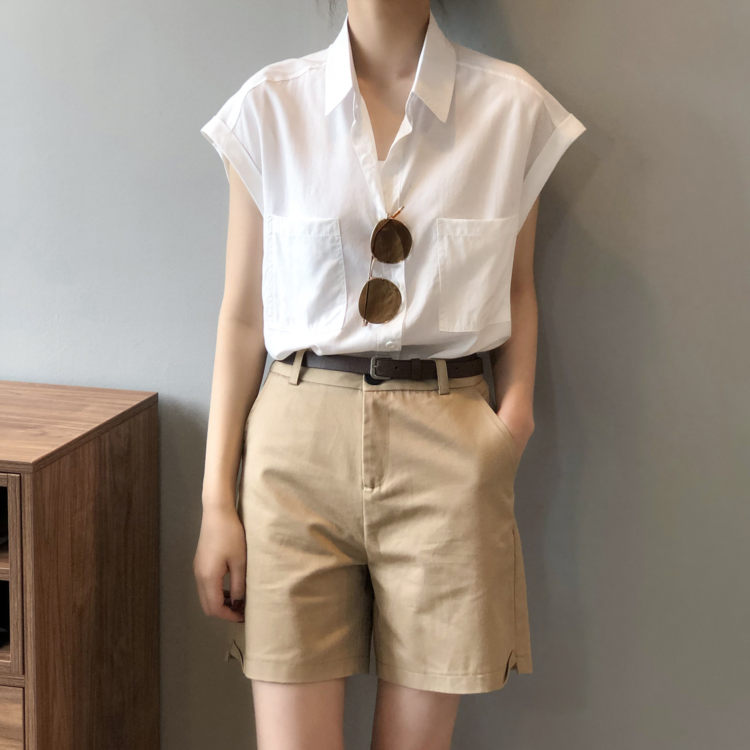 Áo sơ mi thô Linen nữ form rộng cổ bẻ 2 túi ngực trẻ trung LAHstore, thời trang hè thu 2022