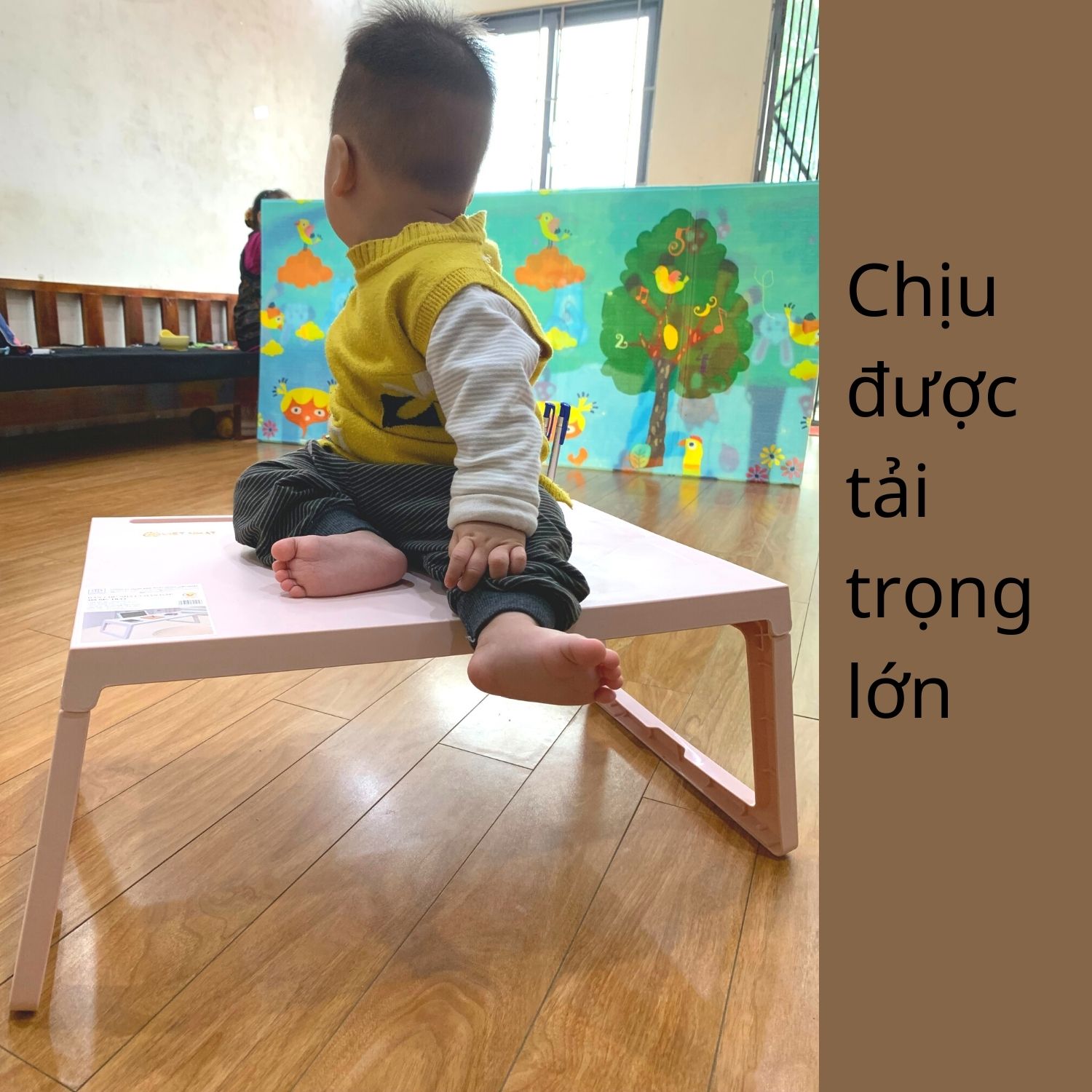 Bàn nhựa gấp gọn bàn học thông minh có khe cắm máy tính bảng ,bút, điện thoại (hàng việt nhật Plastic)