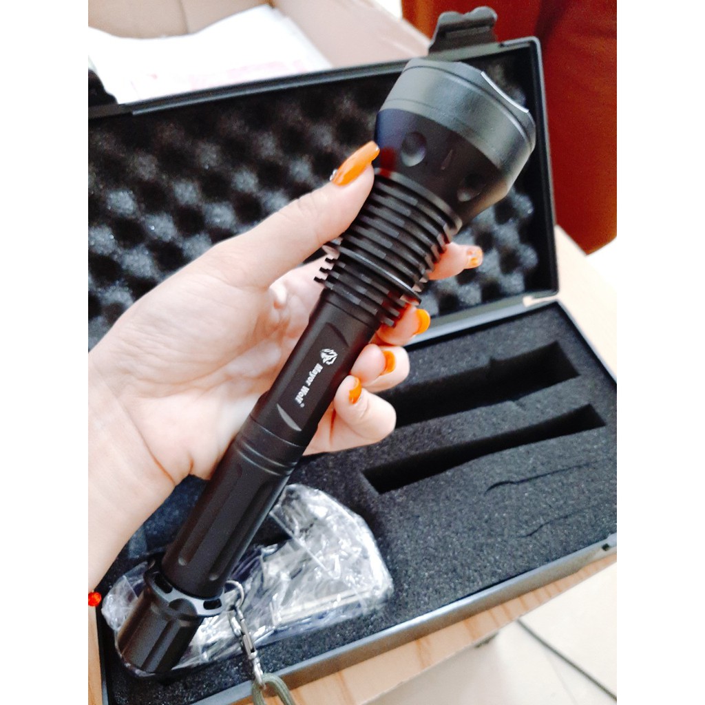 Đèn pin siêu sáng chống nước Mayor Wolf LY S015 pin cực trâu - Tặng kèm hộp đựng cao cấp, hàng chính hãng