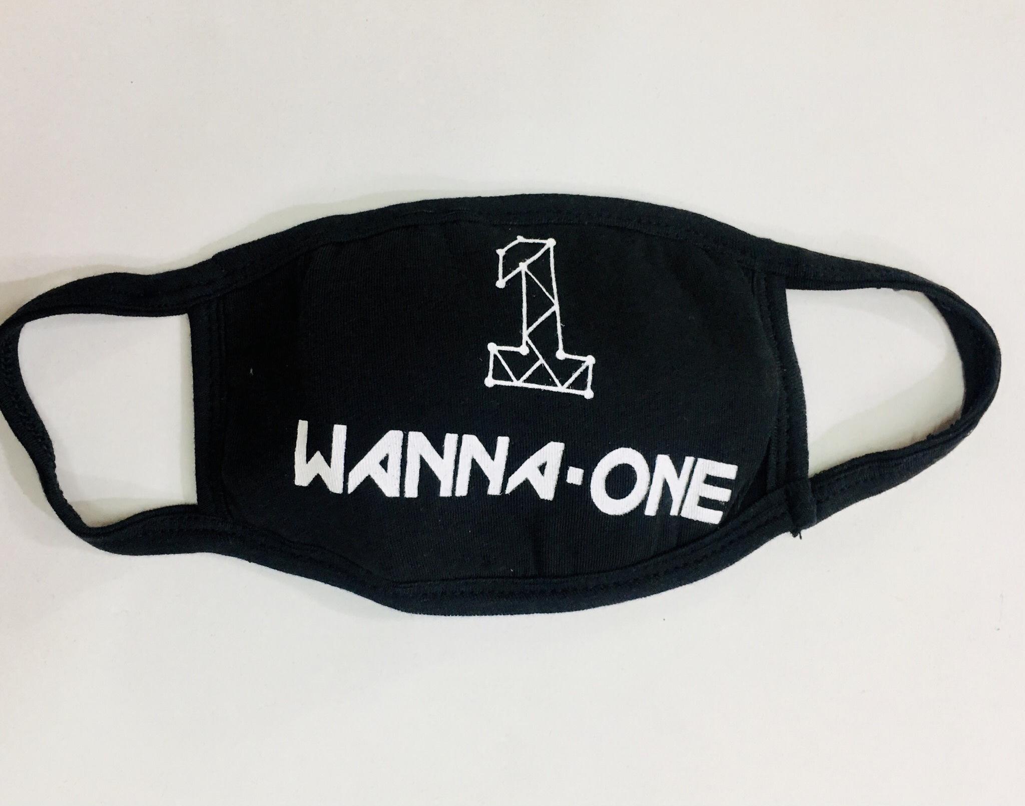 KHẨU TRANG WANNA ONE COMBO 2 CÁI