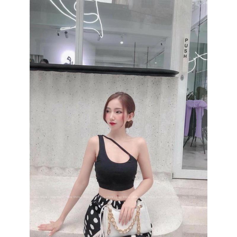 Sét áo lệch vai cách điệu quần suông chấm bi