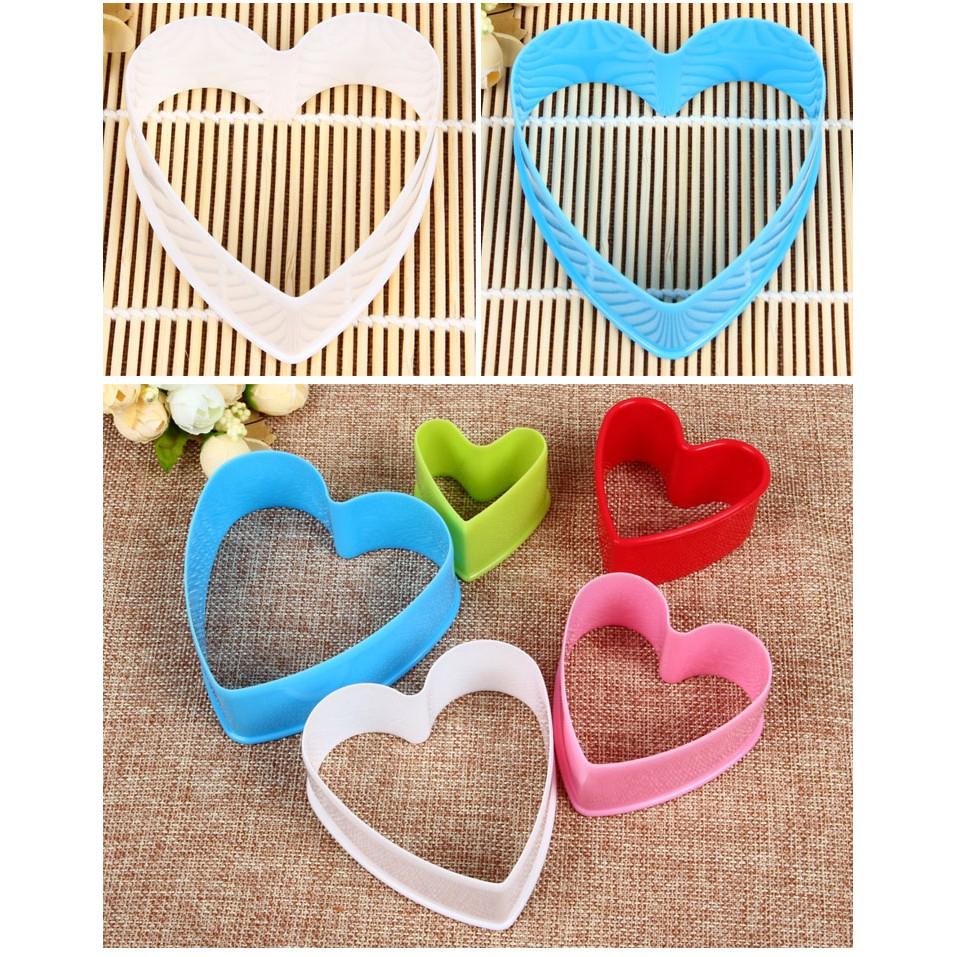 Bộ 5 khuôn nhấn trái tim bằng nhựa