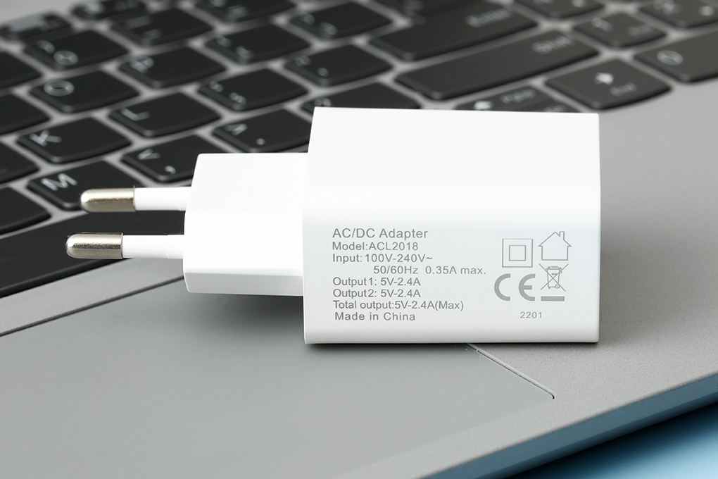 Adapter Sạc 2.4A Dual Hydrus ACL2018 - Hàng chính hãng