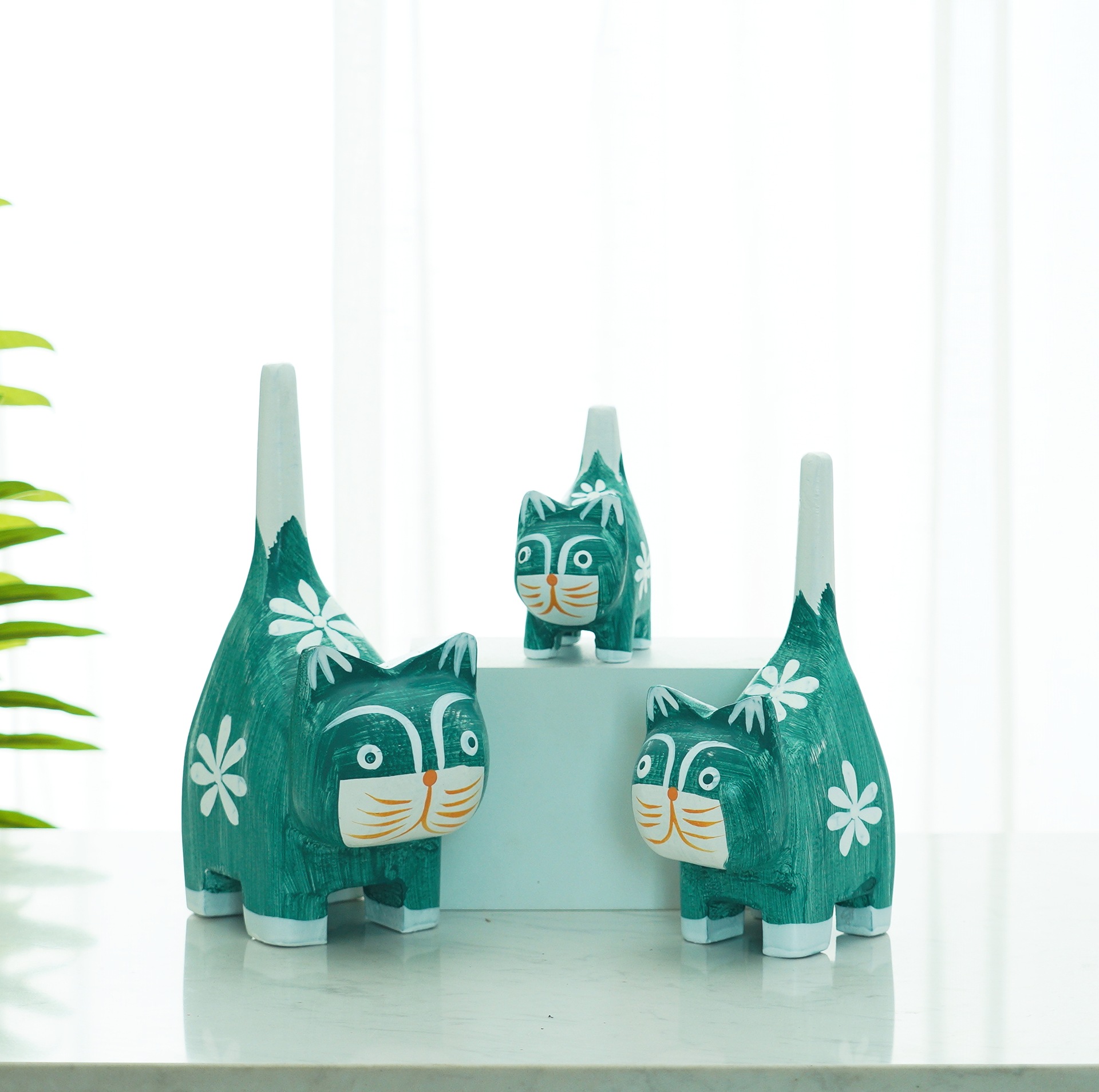 Bộ 3 chú mèo gỗ xanh ngọc trang trí nhà cửa, sân vườn