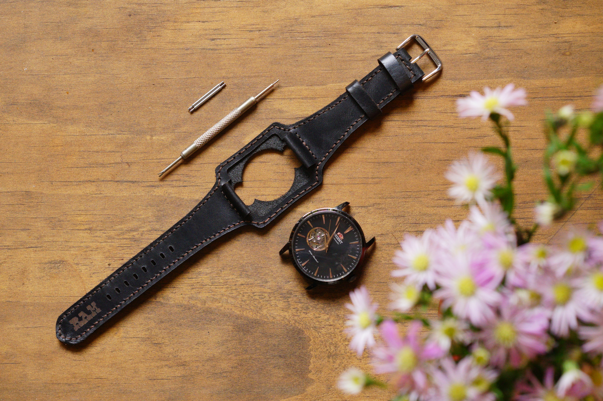 DÂY ĐỒNG HỒ DÀNH CHO APPLE WATCH DA BÒ ĐEN – RAM CLASSIC BUNDSTRAP BX2 - HÀNG CHÍNH HÃNG