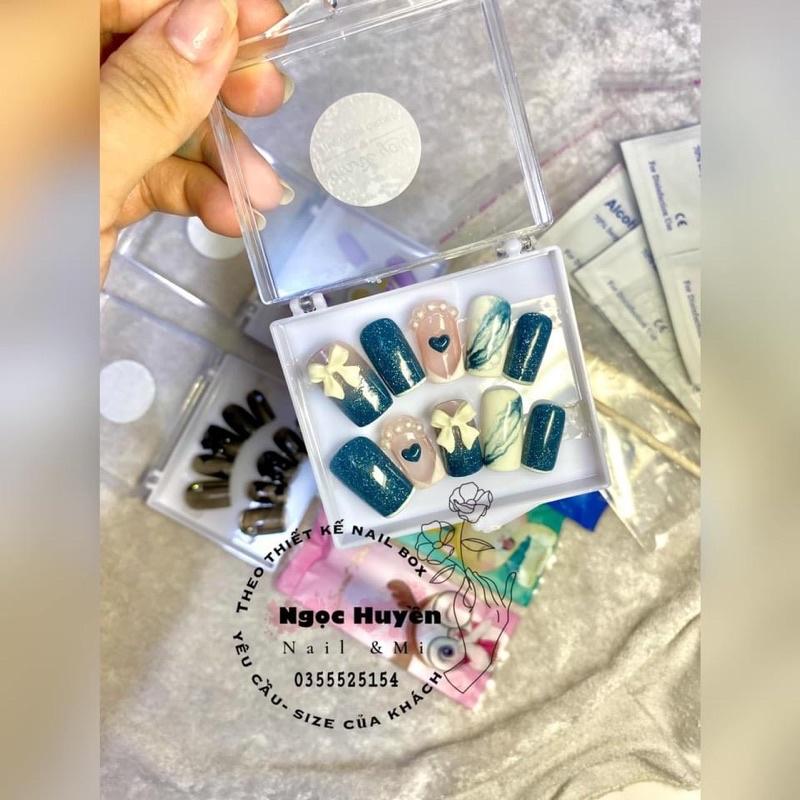 Nailbox thiết kế theo u -mẫu nail xanh cực xinh xắn đáng yêu