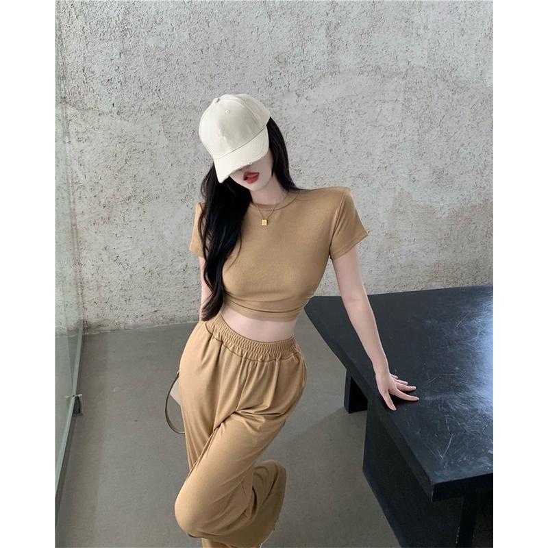 Bộ Áo Croptop Quần Culottes Nữ Vải Thun Set Áo Thun Nữ Cộc Tay Kèm Quần Dài Ống Rộng 2 Màu