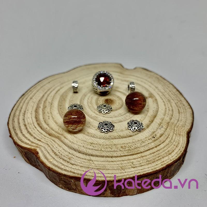 HÀNG CHUẨN Vòng trầm hương sánh chìm 6li 108 hạt mix charm bạc theo màu . .