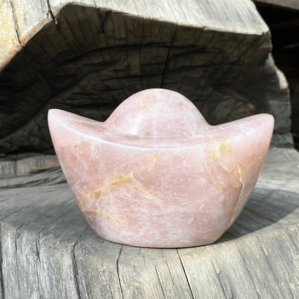 Thỏi vàng phong thủy NHASAN TV48 Trưng Bày Quầy Lễ Tân, nặng 2.54kg, kích thước (16.5 x 11 x 9 cm)