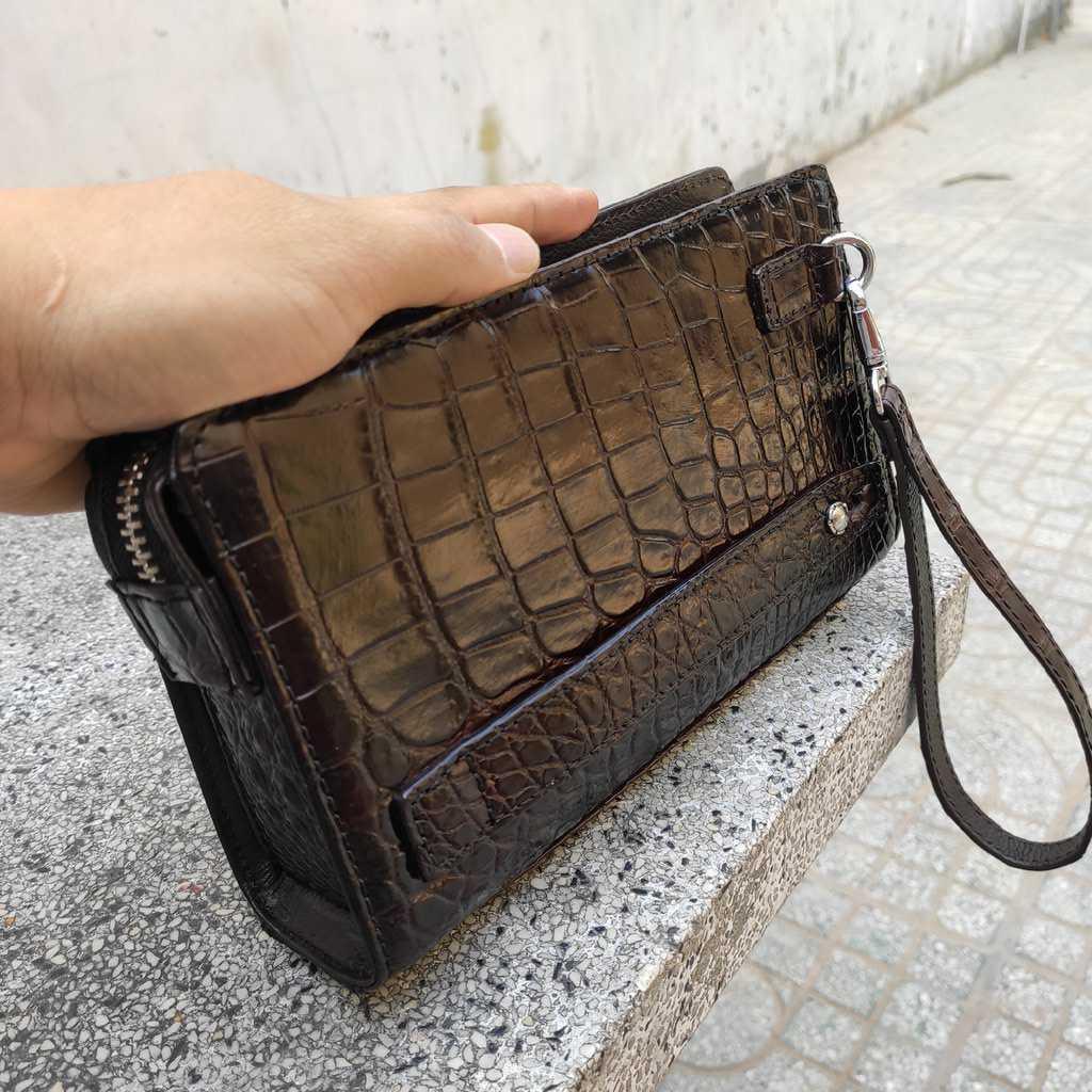 Clutch cầm tay da bụng cá sấu đẹp tinh tế