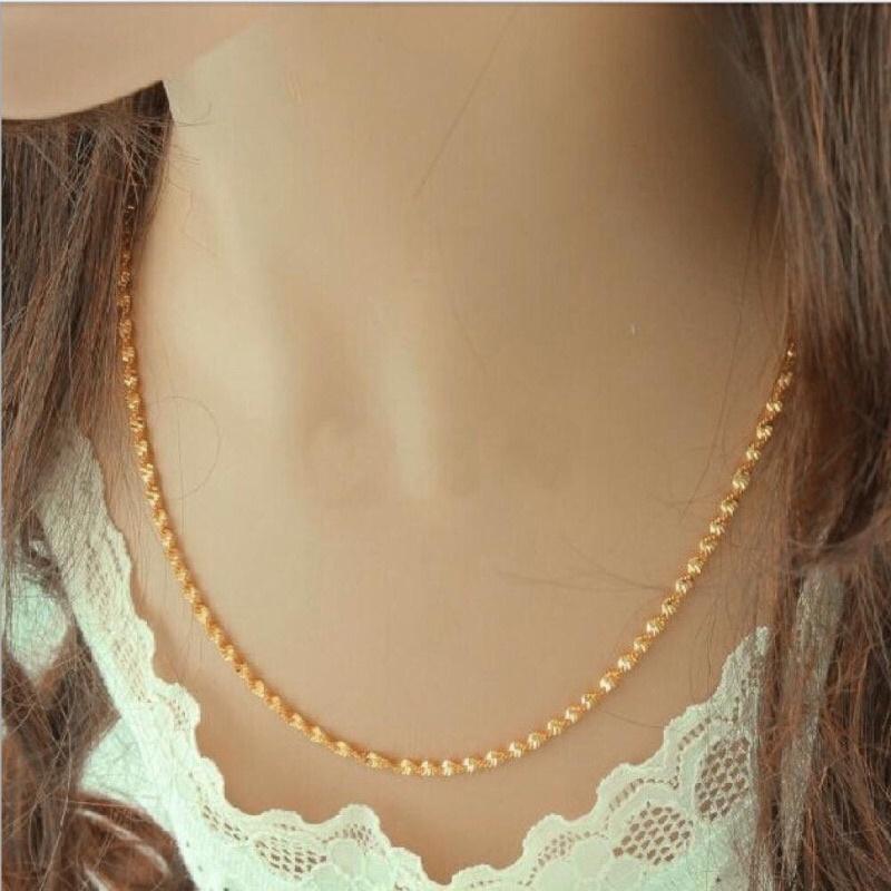 Dây chuyền xoắn mì bền màu khắc ký hiệu 18k