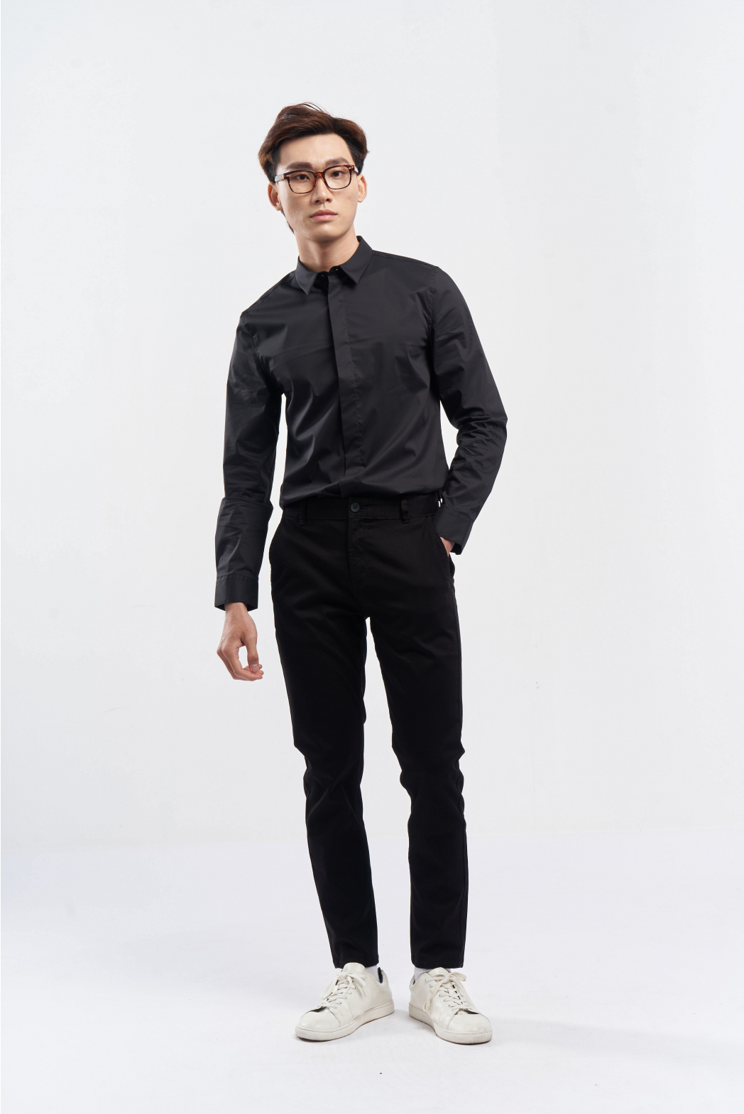 Áo sơ mi nam màu TRẮNG và ĐEN cổ normal nẹp ẩn form Slim fit 10F21SHL005 | LASTORE MENSWEAR
