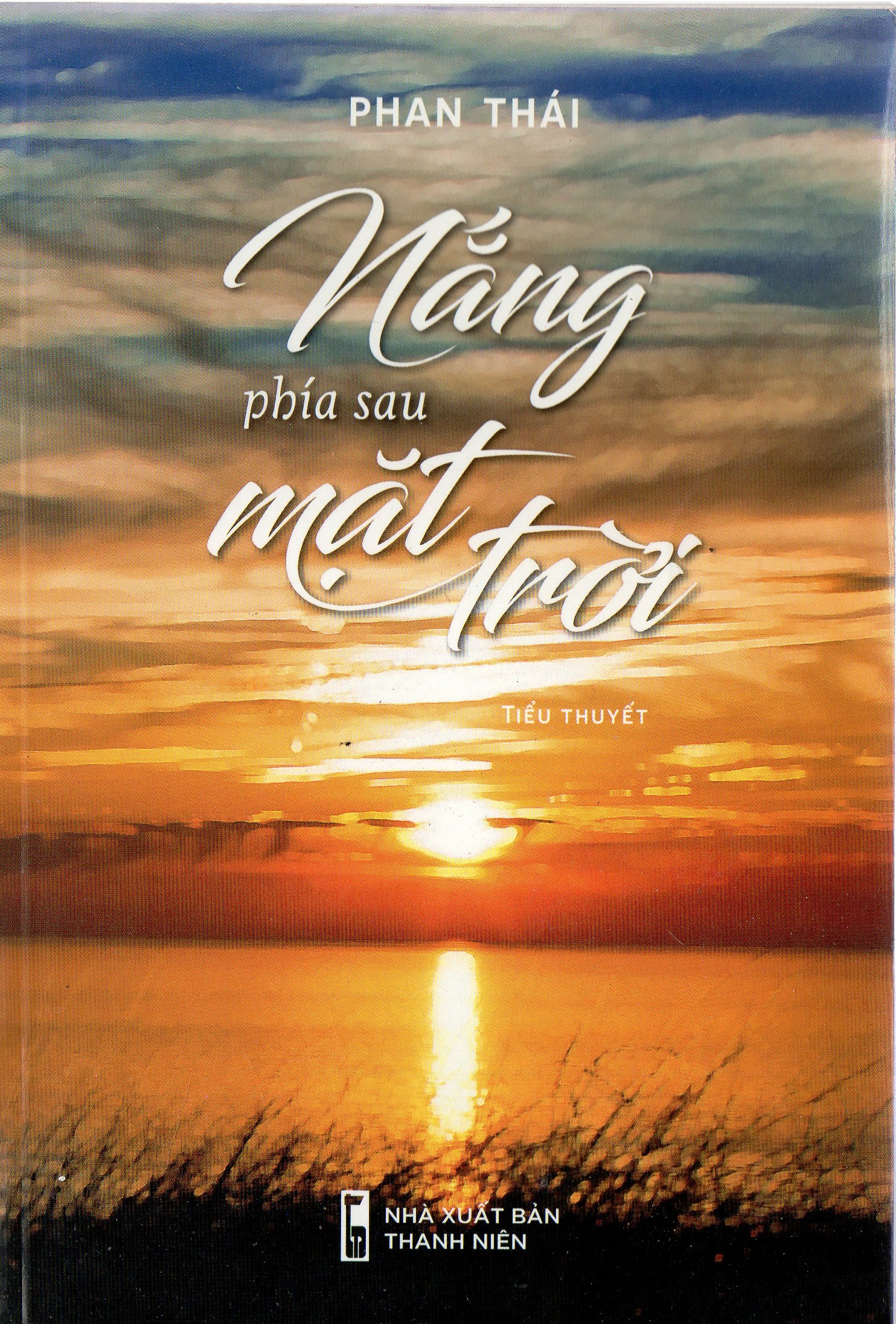 Nắng phía sau mặt trời - Phan Thái