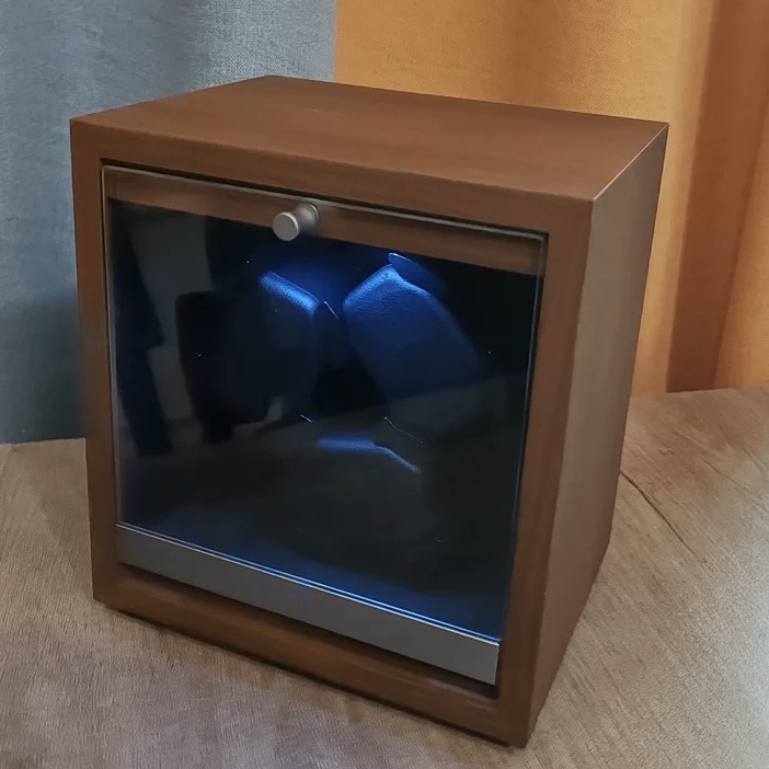 Hộp Đồng Hồ Cơ Xoay Chất Liệu Gỗ Có Mặt Kính Và Đèn Led Dành Cho 3 Chiếc