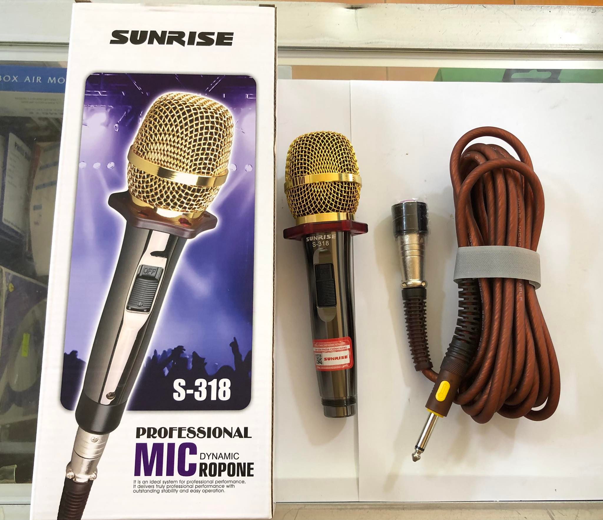 MICRO KARAOKE CÓ DÂY SUNRISE S-318 ÂM THANH HAY, CỰC HÚT,CÓ KHÓA ĐUÔI SIÊU BỀN - HÀNG CHÍNH HÃNG