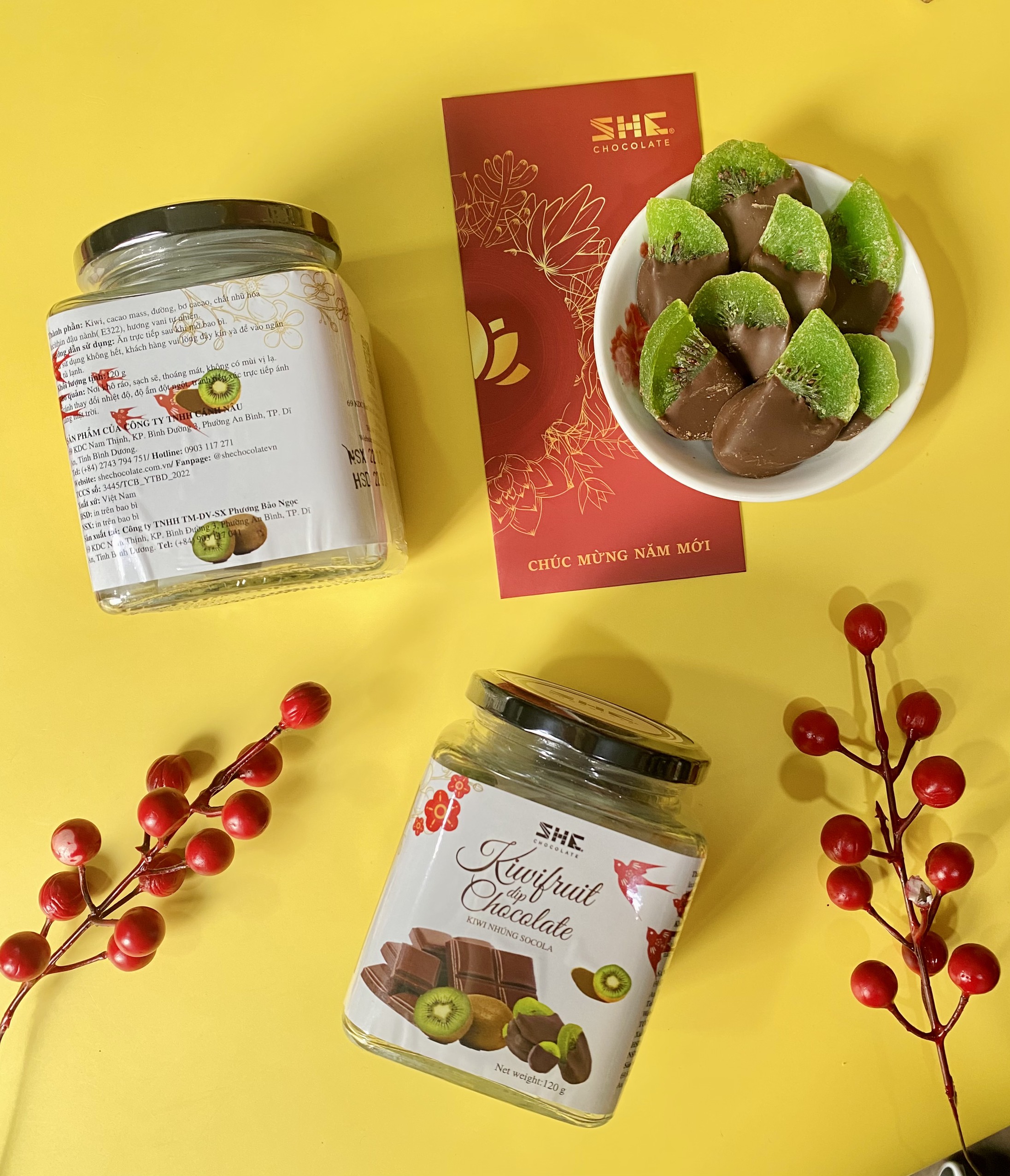 Kiwi nhúng socola - Hũ thủy tinh 120g - SHE Chocolate - Bổ sung năng lượng, đa dạng vị giác. Quà tặng sức khỏe, quà tặng người thân, dịp lễ, thích hợp ăn vặt