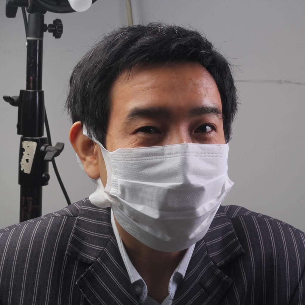 50 Pieces Non-woven Cloth Disposable Face Mask With Ear-hook